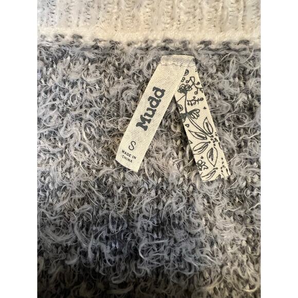 Mudd Fuzzy Houndstooth Sweater White Gray Women’s Small - Picture 3 of 5